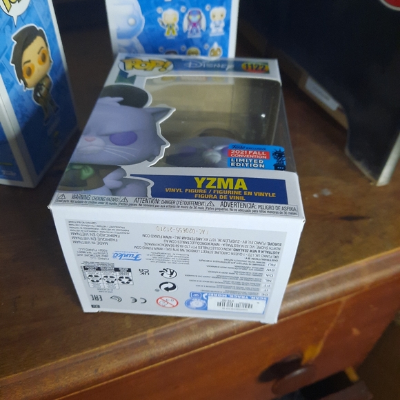 Yzma as Cat Scout Funko Pop 1122 nycc - Picture 5 of 7